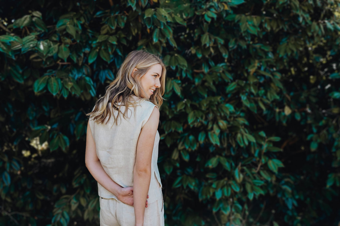 Ren Linen Top in almond- hōm 